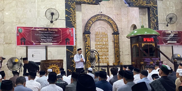 Safari Subuh Ke‑296: Bupati Kukar Aulia Rahman Basri Tekankan Spirit Kebersamaan dalam Kepemimpinan Baru