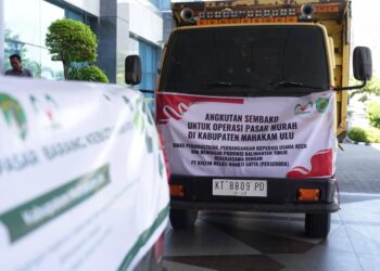 Wagub Kaltim Seno Aji Lepas Operasi Pasar Tanggap Darurat di Mahulu