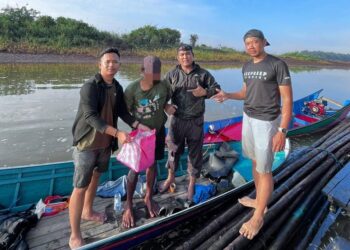 Distribusi Jalur Air Bandar Sabu Tertangkap di Pondok Terapung Tengah Danau Kukar