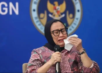 Wakil Kepala BGN Menangis, Minta Maaf Ribuan Siswa Keracunan Makan Bergizi Gratis