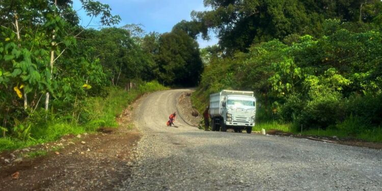 “Pemprov Kaltim Bangun Jalan Rp459 Miliar, Apa Pentingnya untuk Mahakam Ulu?”