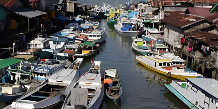“Ada Gerakan Baru di Talisayan! Dinas Perikanan Pertimbangkan Langkah Besar Soal Perizinan Kapal”