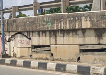 Flyover Juanda–A. Wahab Syahranie Retak, Warga Mendesak Perbaikan Cepat!