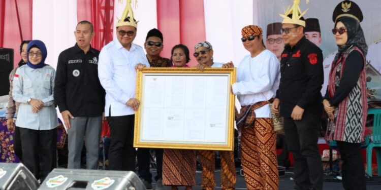 Langkah Besar untuk Adat di Kukar — Desa Kedang Ipil Raih Pengakuan yang Telah Lama Dinanti!