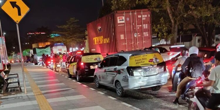 Mencari Titik Tengah: DPRD Kaltim Ajak Warga Pahami Keluhan Sopir di Rute Mahakam IV