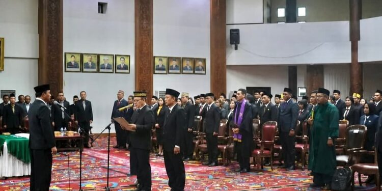 Rotasi Besar di Pemkab Kubar, 85 Pejabat Resmi Dilantik dan Kursi Strategis Berganti